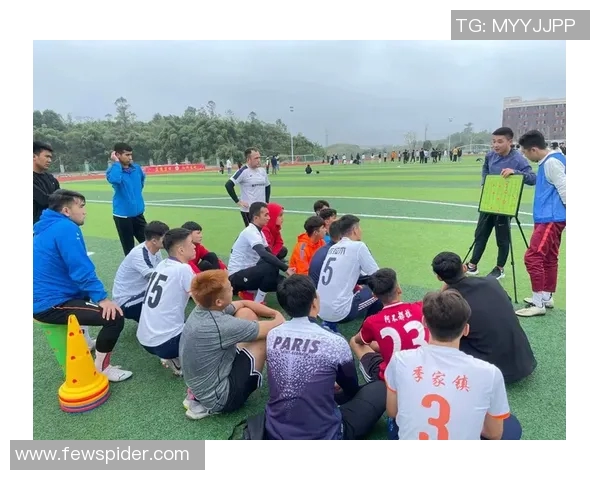 重庆足球队防反战术解析：如何在比赛中逆转局势与提升竞争力