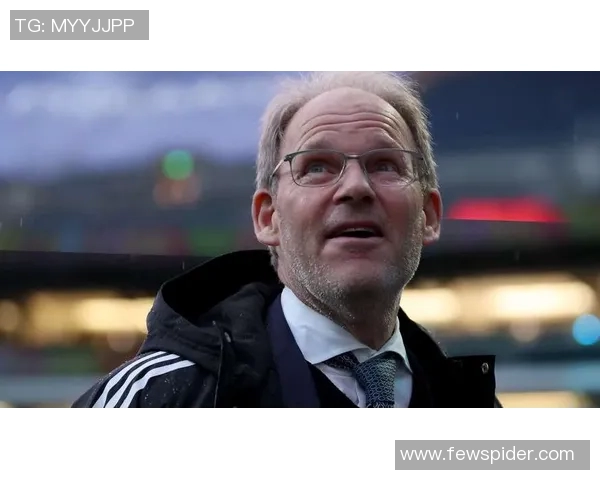 足球明星穿8号球衣的传奇故事与他们的辉煌成就解析 足球明星穿8号球衣的传奇故事与他们的辉煌成就解析