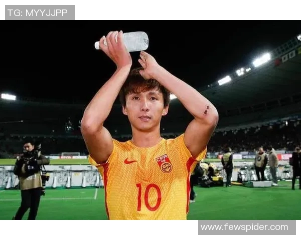 11号足球明星宣布退役引发球迷热议与怀旧情怀重现